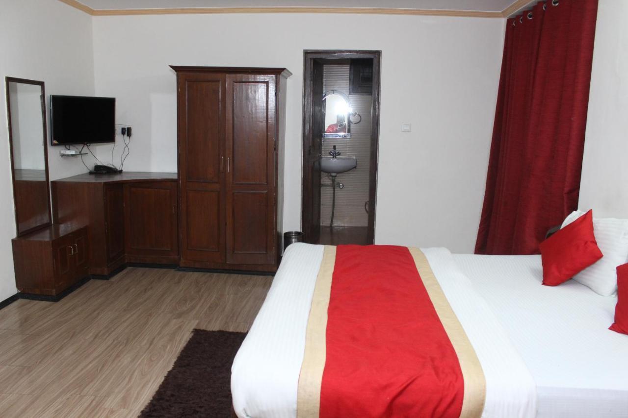 Hotel Dolls Inn Найнитал Экстерьер фото