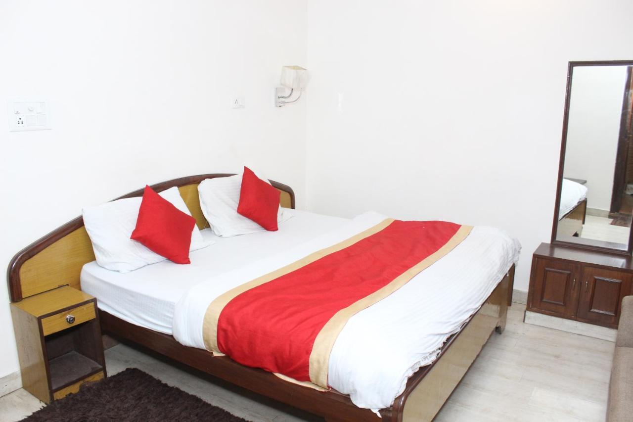 Hotel Dolls Inn Найнитал Экстерьер фото